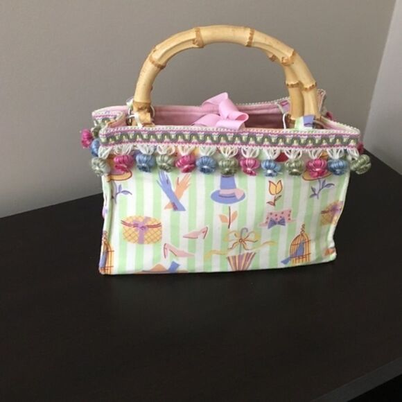 Queen Bee Studio Purse  - Picture 1 of 4